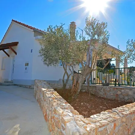 Ferienhaus Paradiso Drvenik Mali